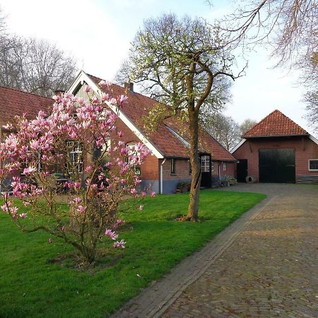 Thil'S Bed And Breakfast Ambt Delden Exteriör bild