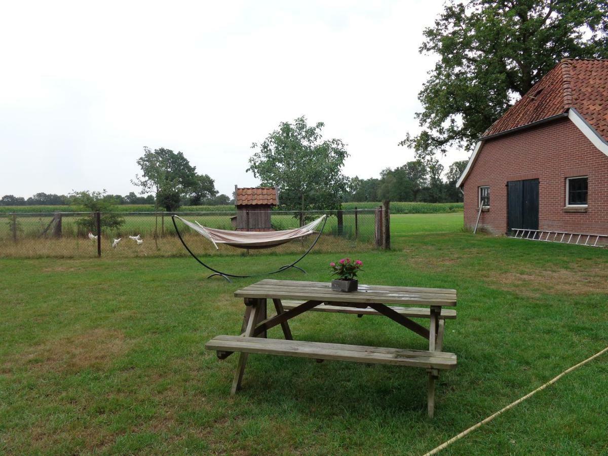 Thil'S Bed And Breakfast Ambt Delden Exteriör bild