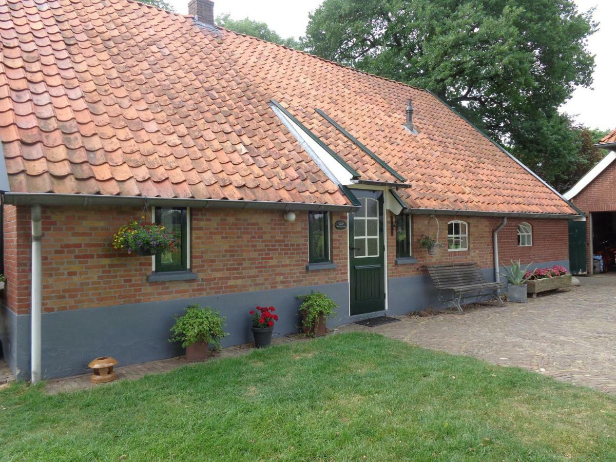 Thil'S Bed And Breakfast Ambt Delden Exteriör bild